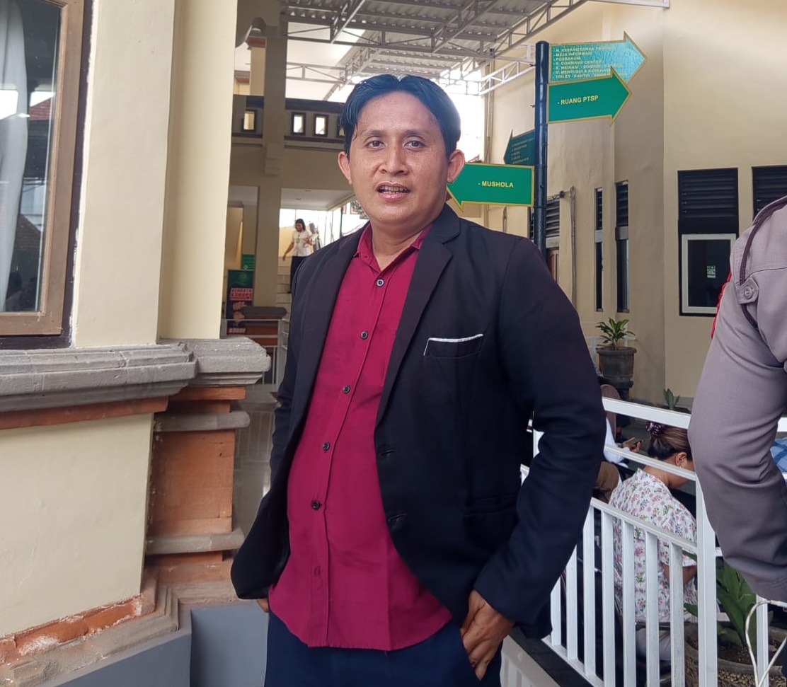 sembari-bersidang-di-jakarta-agus-putra-juga-siapkan-rekaman-lagu